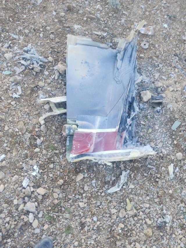 3일 이란 중부에서 추락한 F-15 미군 전투기의 파편. 로이터연합뉴스