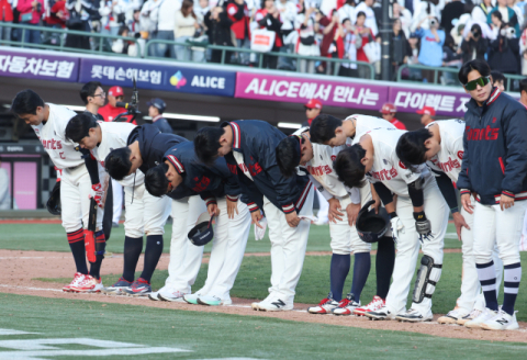 선발 QS 못하고, 필승조 동반 부진 …무너진 롯데 마운드