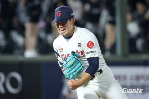 '미완의 대기'에서 '난세의 영웅'으로…롯데 구한 김진욱