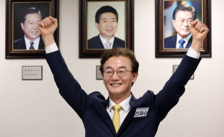 전재수, 사법 리스크도 이겨냈다… 압도적 지지율로 본선 안착 '파죽지세'