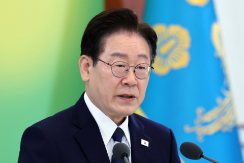 이 대통령 '이스라엘 군인영상'…외교실수인가, 고도의 전략인가