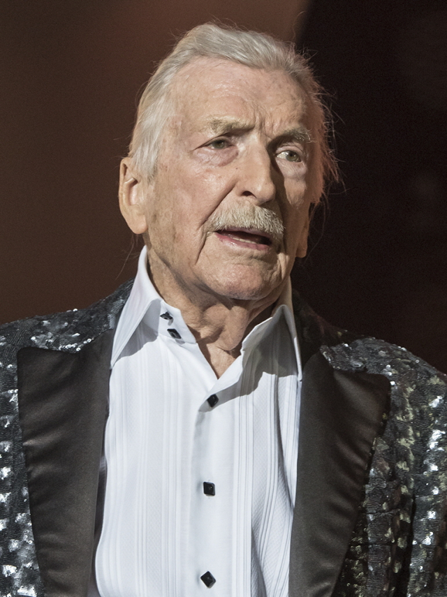 제임스 라스트. 위키미디어