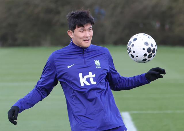 소속 팀의 챔피언스리그 일정으로 대표팀 합류가 늦어질 것으로 예상되는 축구 국가대표팀 김민재. 연합뉴스