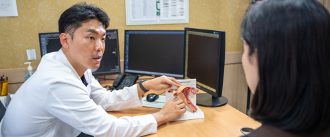 '여성 갱년기' <br />골다공증·심혈관질환·암 발생도 <br />증가하는 시기…