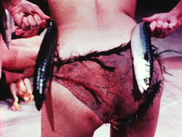 카롤리 슈니먼, 미트 조이, 1964 퍼포먼스 기록사진, ⓒ Carolee Schneemann / Electronic Arts Intermix(EAI) 뉴욕 제공