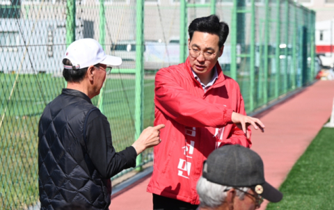국힘 거제시장 후보 탱크데이 논란에 공식 사과…민주당 “사퇴하라” 공세(종합)