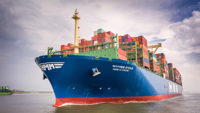 벨기에 앤트워프항에 입항하는 르아브르호 . HMM 제공