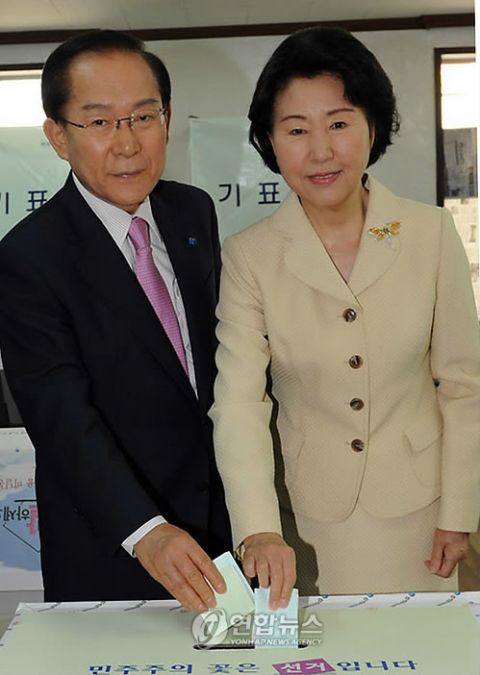 이회창 전 총재 부인 한인옥 여사 별세…향년 88세