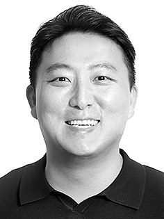 [데스크 칼럼] 그 거친 입을 다물라