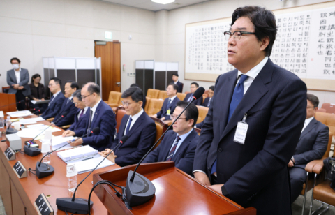 ‘연어 술파티’ 허위 판단에…국힘 “조작수사 프레임 붕괴” 민주 “판결 본질 왜곡”