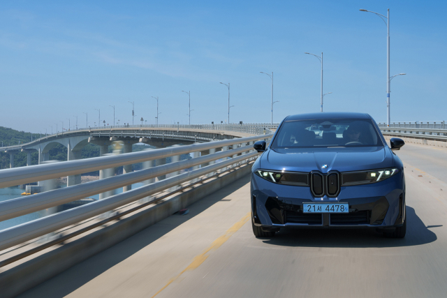 BMW 순수전기 SAV ‘더 뉴 BMW iX3’.BMW코리아 제공