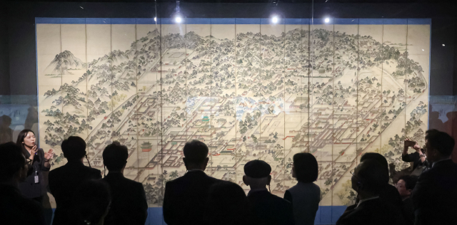 제48차 유네스코 세계유산위원회 개최를 기념해 부산시립박물관에선 ‘조선의 기록과 문화, 만세에 전하노니’ 특별 전시가 열리고 있다. 김종진 기자 kjj1761@