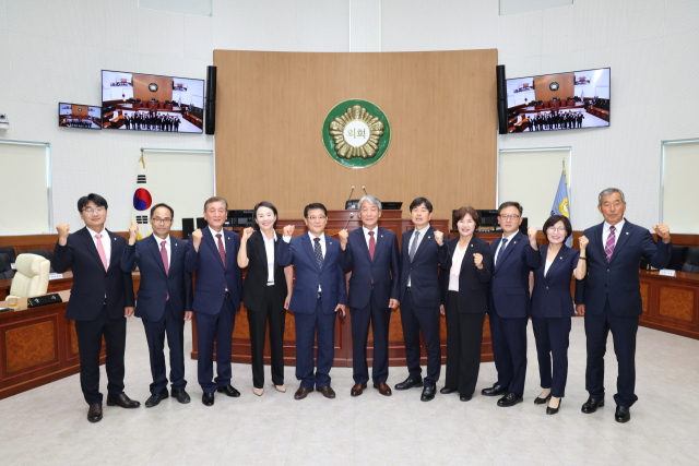 제10대 고성군의회는 8일 개원식을 갖고 본격적인 활동에 돌입했다. 사무과 제공