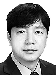 [강윤경 칼럼] 가덕신공항 만시지탄