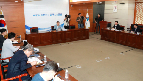 울산 트램 합법적 중단책 못찾아 일단 ‘재개’