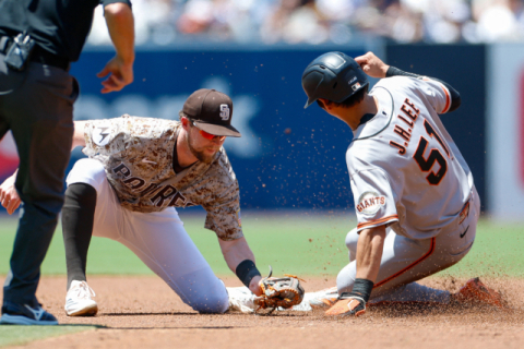 이정후, MLB 코리안 더비서 멀티 안타로 3할대 복귀