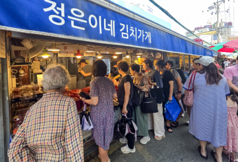 43년 통닭·45년 국밥… 노포 맛집이 키운 골목시장