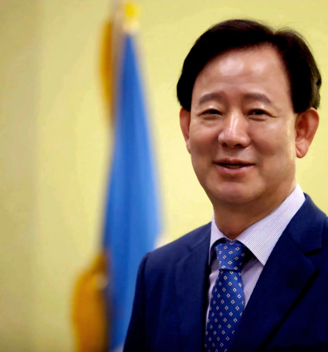 반대식 전 거제시의회 제7대 의장. 부산일보DB