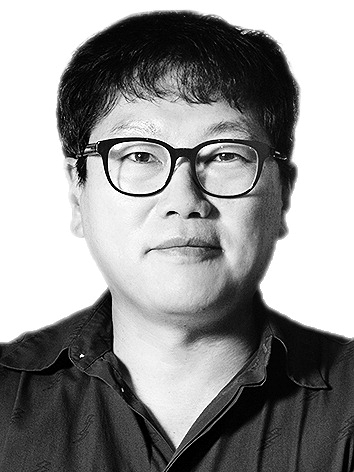 이상훈 아트컨시어지 대표. 부산일보DB