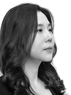 [김정화의 크로노토프] 오페라 옆 돔구장