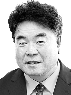 [중앙로365] 북극항로는 데이터 전쟁이다
