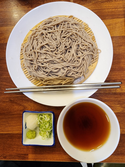 ‘면옥향천’의 순메밀국수.