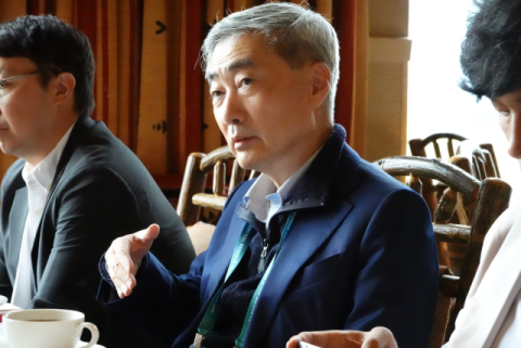 신현송 “원화 면역력 생겨…200억 달러 대미 투자 부담 안 돼”