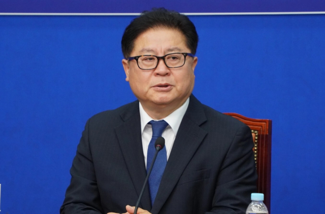 지난 6월 22일 6.3 지방선거 및 재·보궐선거 평가위원회 전체회의에 참석한 이재영 민주연구원장. 민주연구원 홈페이지 캡처