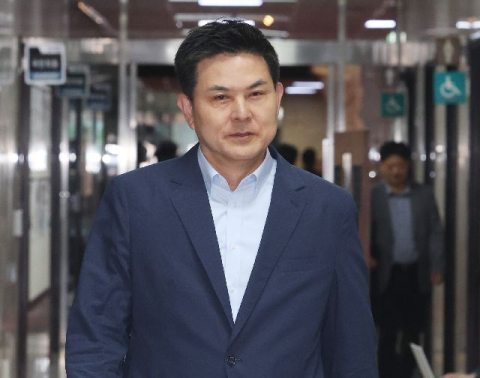 ‘張 공격·韓 보호’ 앞장선 김태호, 중도보수 연대 총대메나