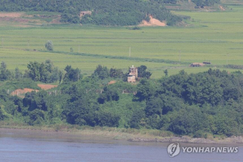 북한, 단거리 탄도미사일 발사 관영매체 '침묵'