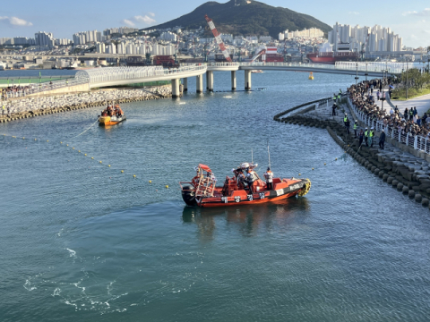 ‘부캉아, 북항이 그렇게 좋나?’…바다 100m 앞 멈춘 2차 구조작전(종합)