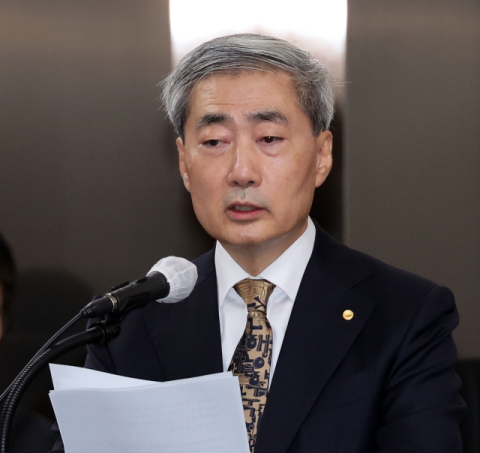 [속보] 한은, 기준금리 연 3.00%로 동결