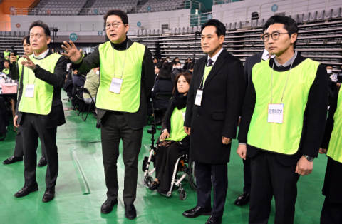 특검과도 대치한 국힘 ‘올공파’…장동혁 “도적질하듯 투표함 들고 달아나”